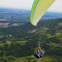 vue d'un parapente biplace de Ain'Version