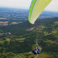 vue d'un parapente biplace de Ain'Version